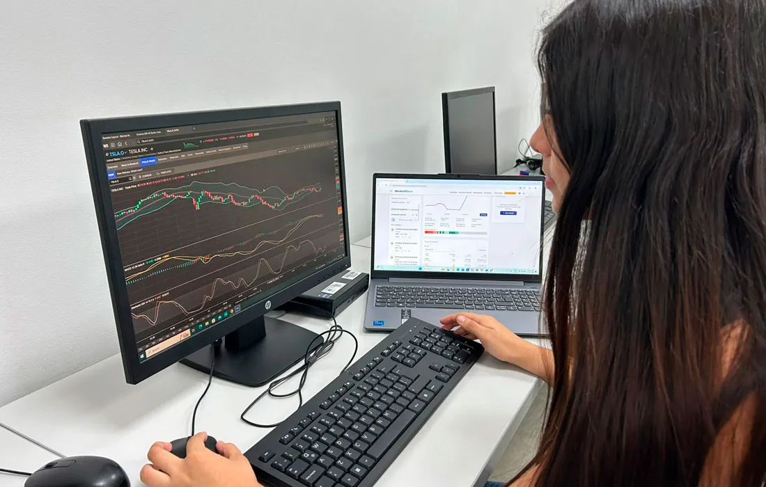 Estudiantes de la Javeriana Cali y la Universidad de Lima compiten en la Simulación Bolsa de Valores Internacional 2024-2