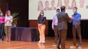 Estudiantes de Negocios Internacionales vivieron una emotiva Ceremonia de Conexión