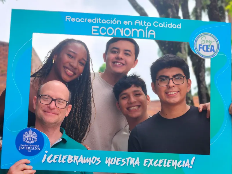 Así celebraron la Acreditación en Alta Calidad los programas de Economía, Psicología y Negocios Internacionales