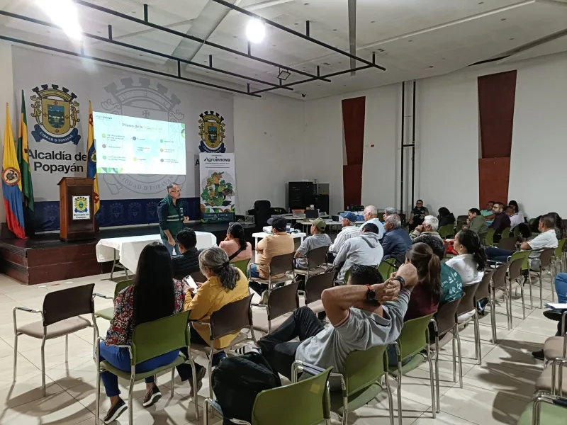 Módulo 1: Agro 4.0, ofrecido en la ciudad de Popayán a la asociación CaucaHass. Módulo 1: Agro 4.0, ofrecido en la ciudad de Popayán a la asociación CaucaHass.